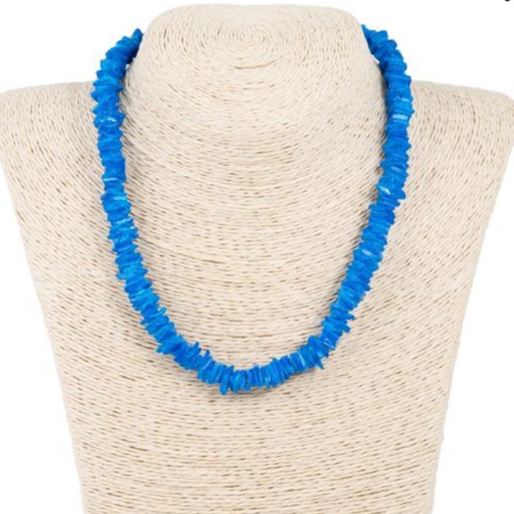 Blue pukka chip shell necklace